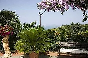 Resort Mimosa 3*